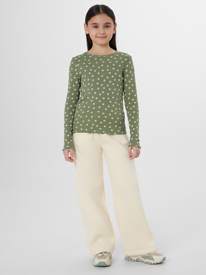 Джемперы и кардиганы Mark Formelle 127885/25-37031П-1 ромашки_на_зеленом