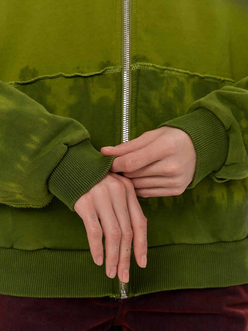 Толстовки и олимпийки Mark Formelle 172138/25-ОБР35820П-7 грязно_оливковый_печать_002_Tye_Dye_1сл_печ_на_п