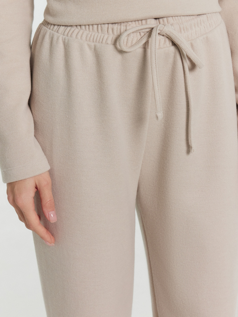 Брюки и шорты Mark Formelle 532336-1/24-26640Ц-26 жемчужный