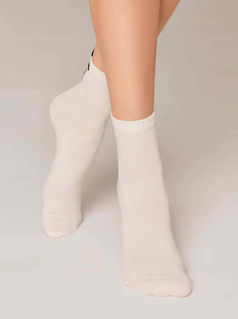 Носки и гольфы CONTE CLASSIC молочный 17С-183СП