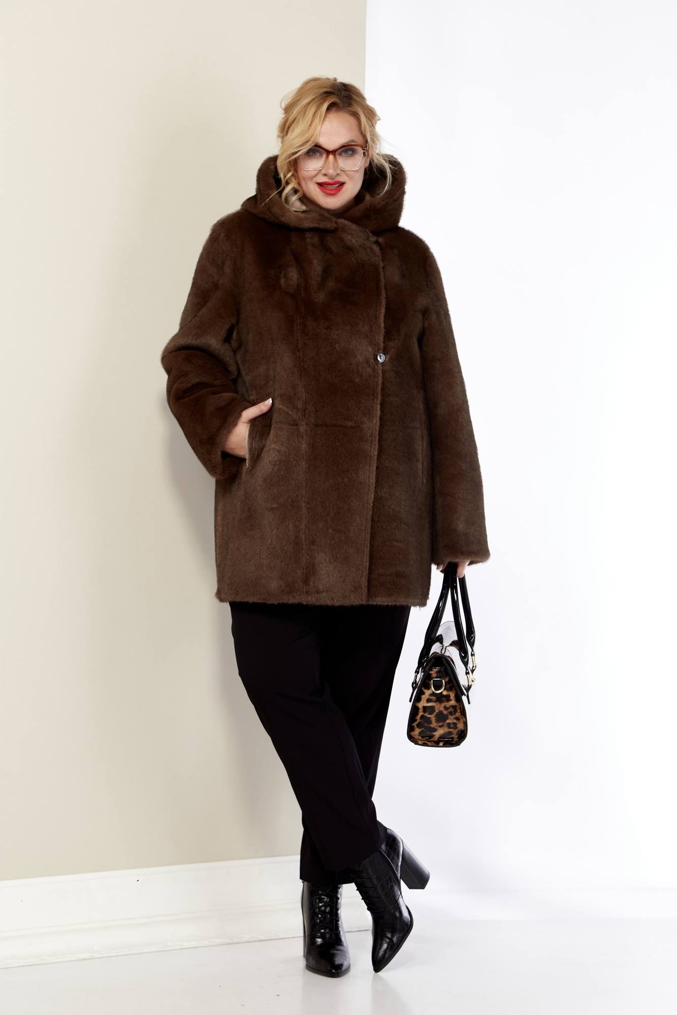 Шубы и дублёнки Shetti 2174 беж