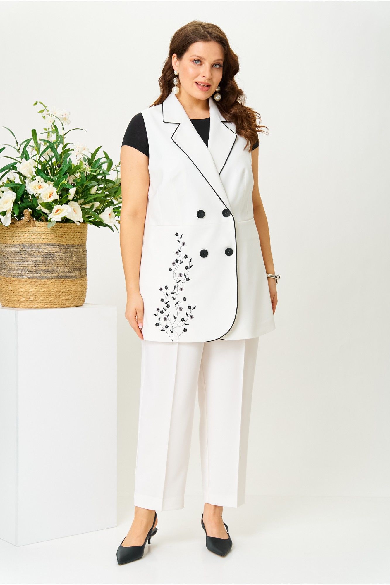 Жилеты AVA fashion М-111.01 молочный