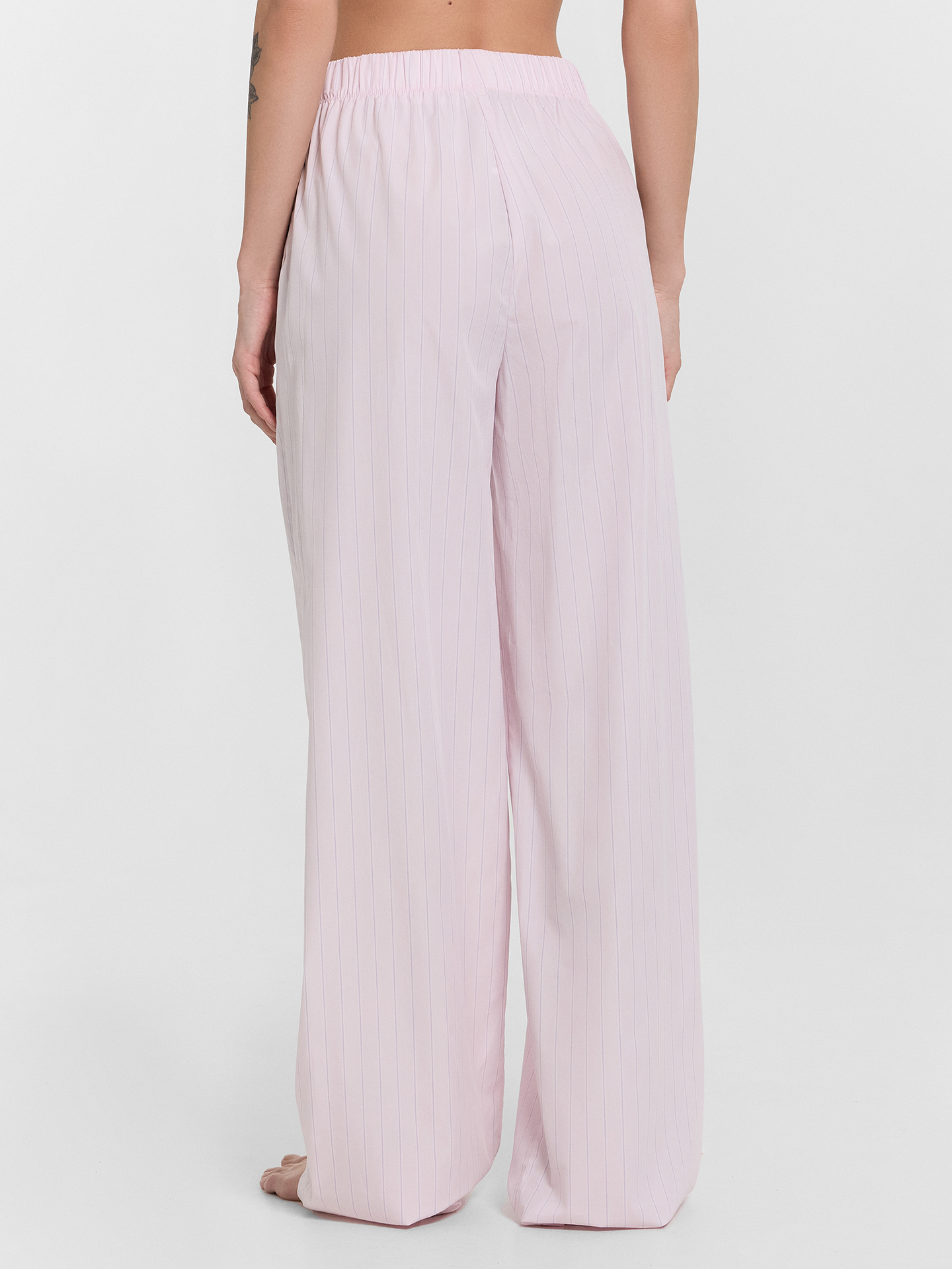 Брюки и шорты Mark Formelle 532524/25-34940ПП-9 бело_лиловые_полосы_на_розовом_облаке