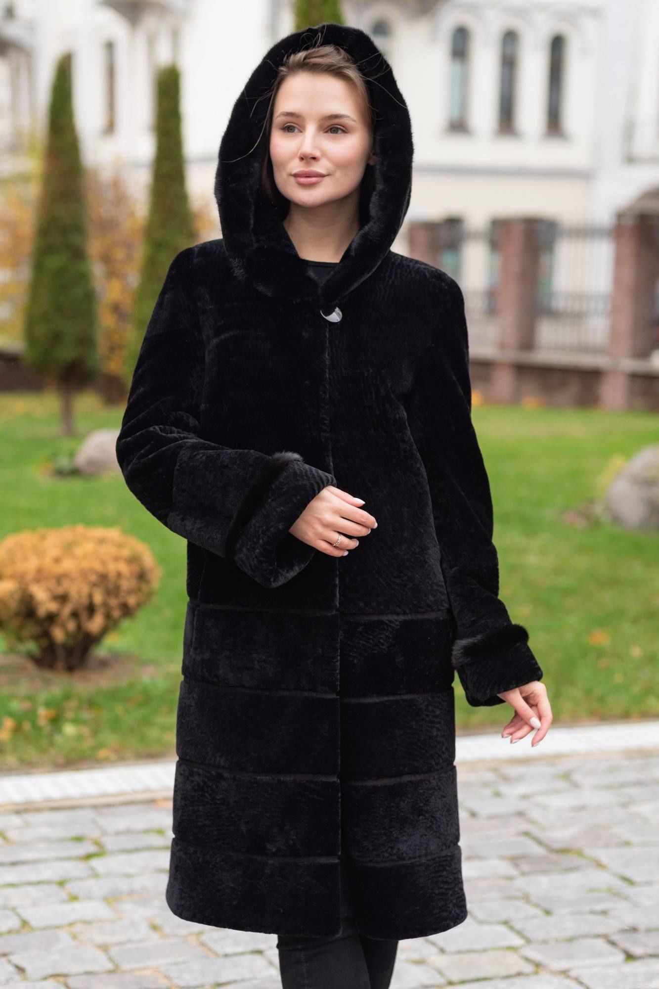 Шубы и дублёнки Мехофф Линия19.12-52 черный