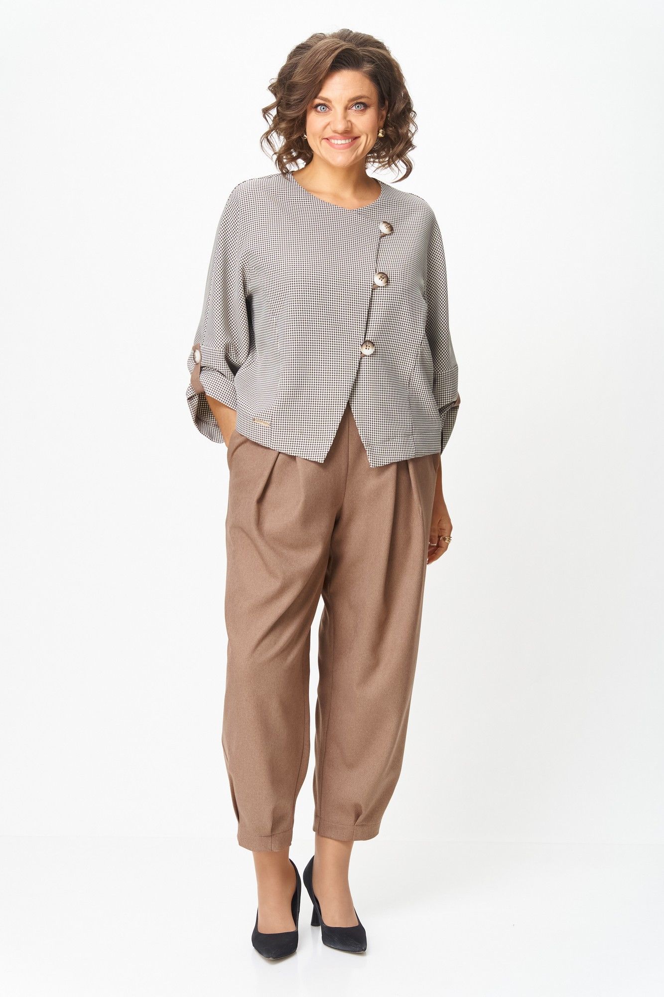 Брючные костюмы Michel chic 1436/1 бежевый_клетка