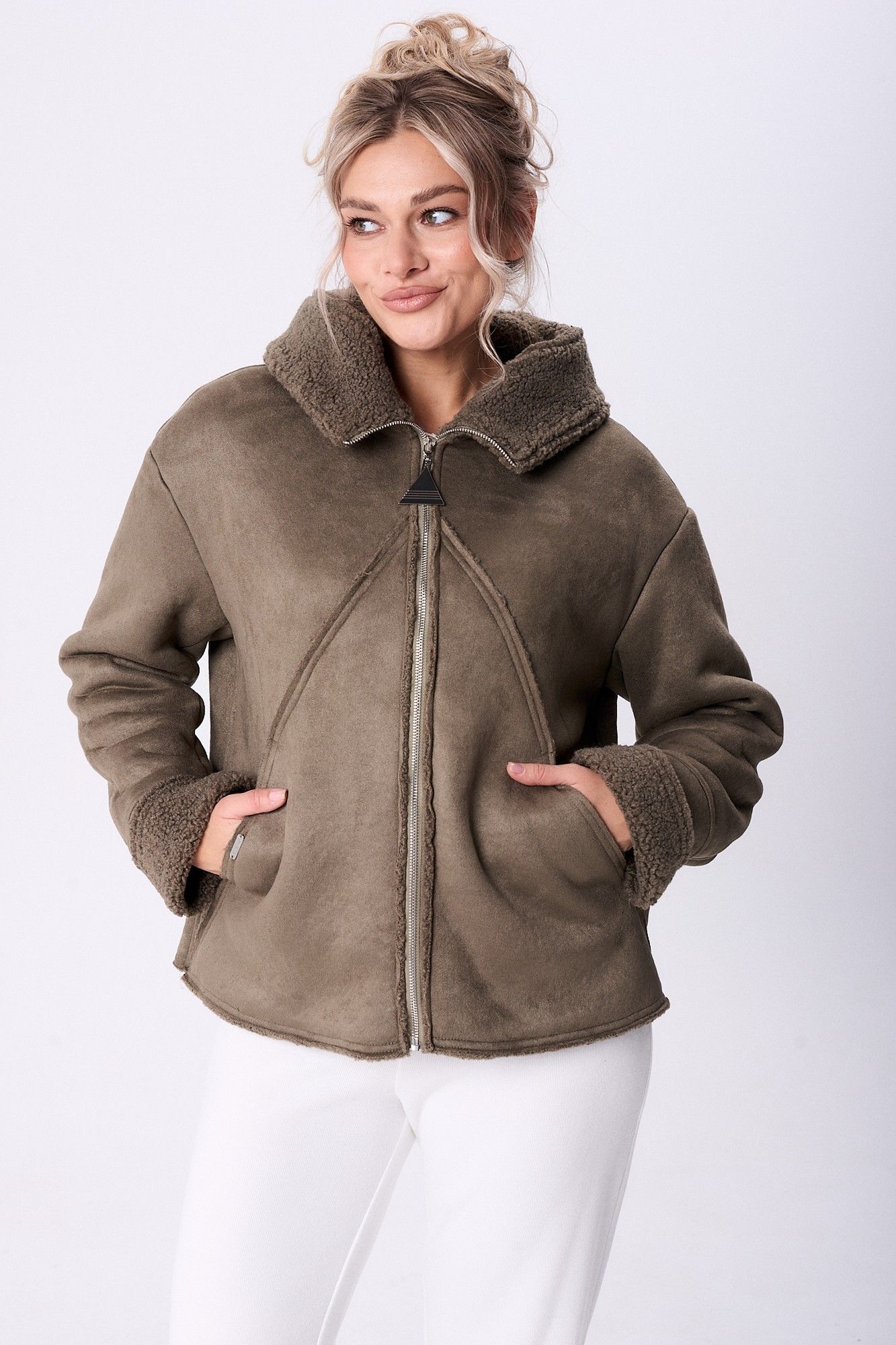 Кардиганы Диомант 2121 олива