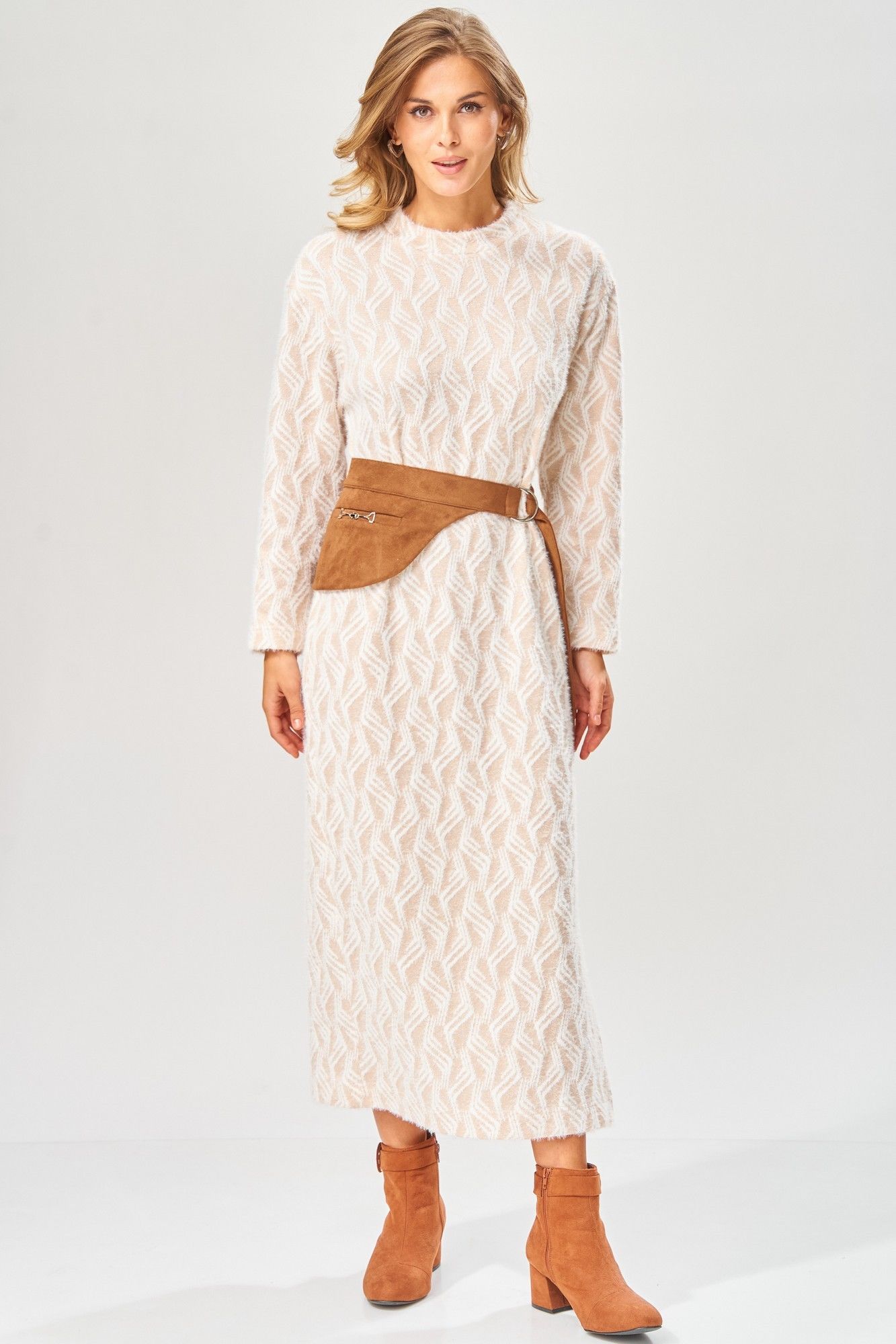 
Laikony L-573 бежевый, Платье