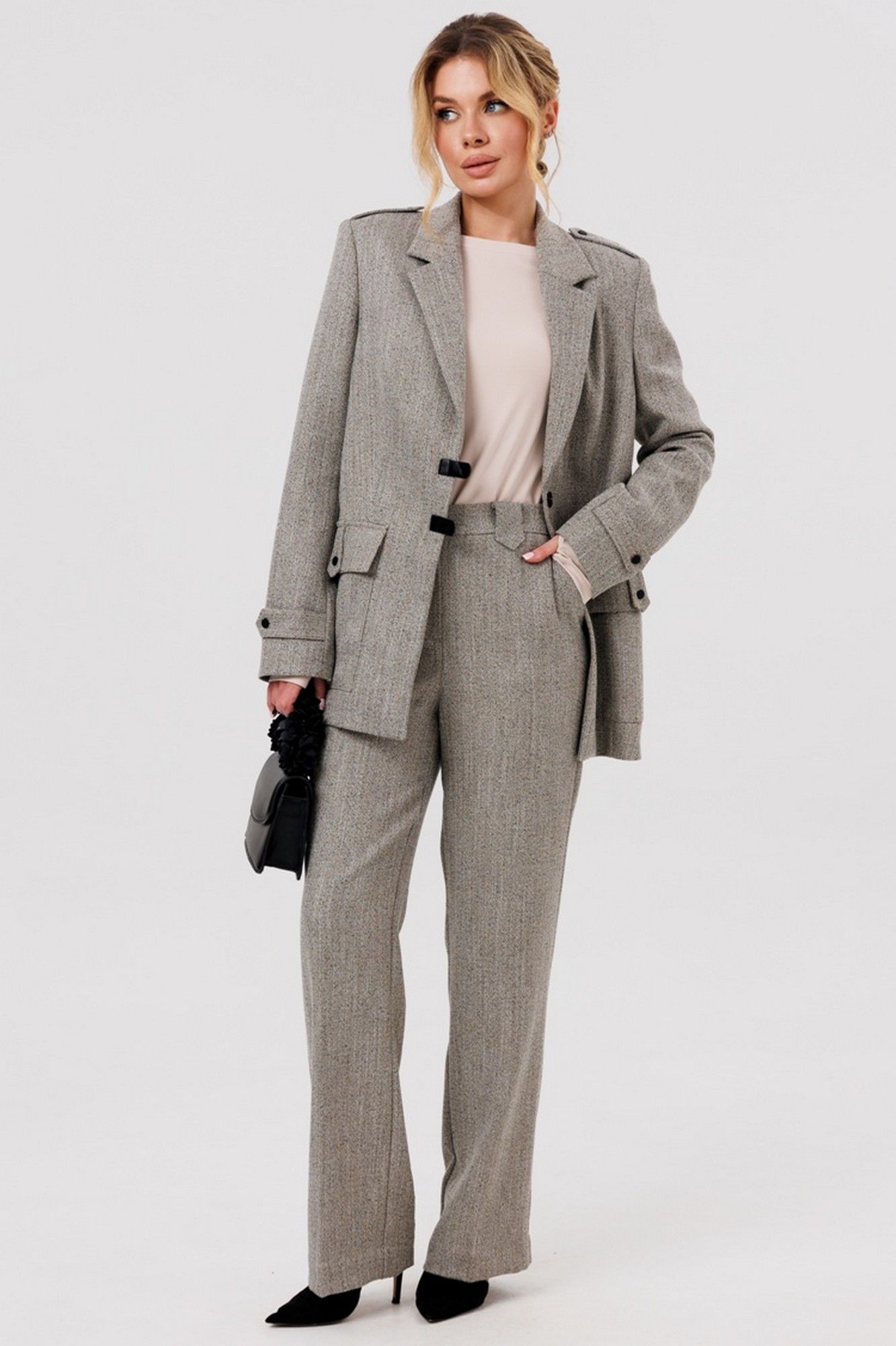 Брючные костюмы Faufilure С1576 серо-бежевый