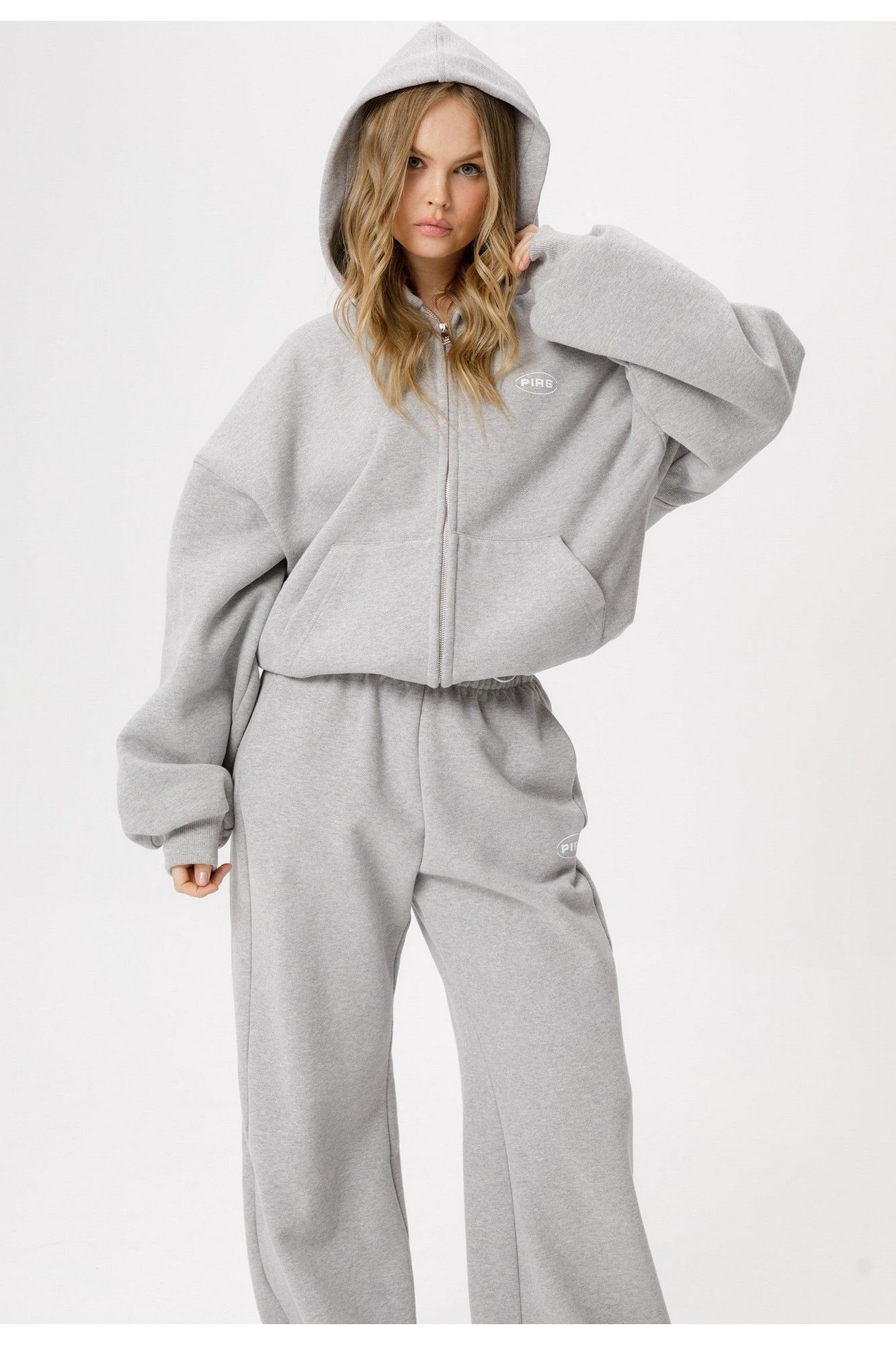 Джемперы PiRS 6397 серый