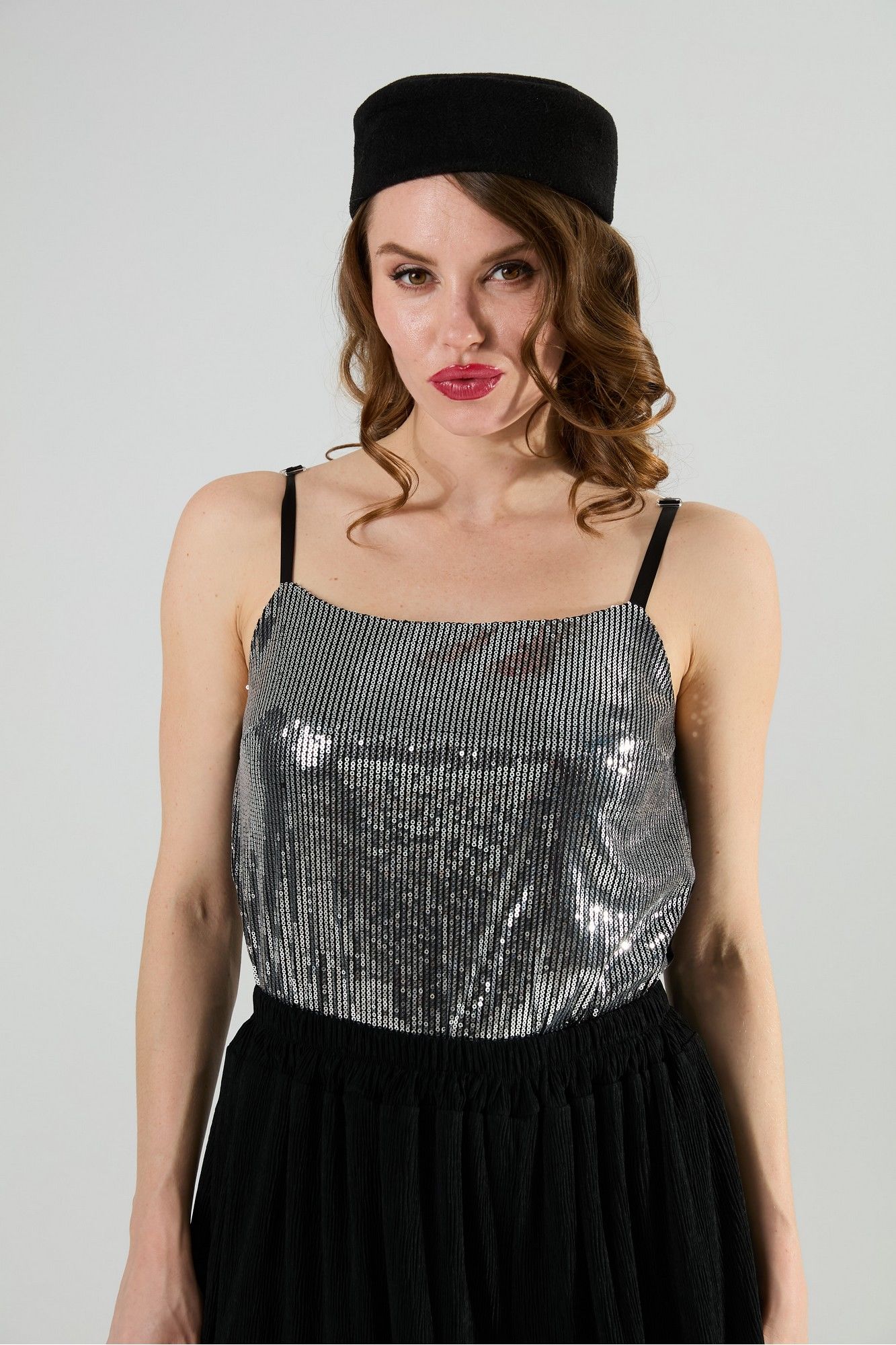 Топы NikVa 418-4 чёрный+серебро