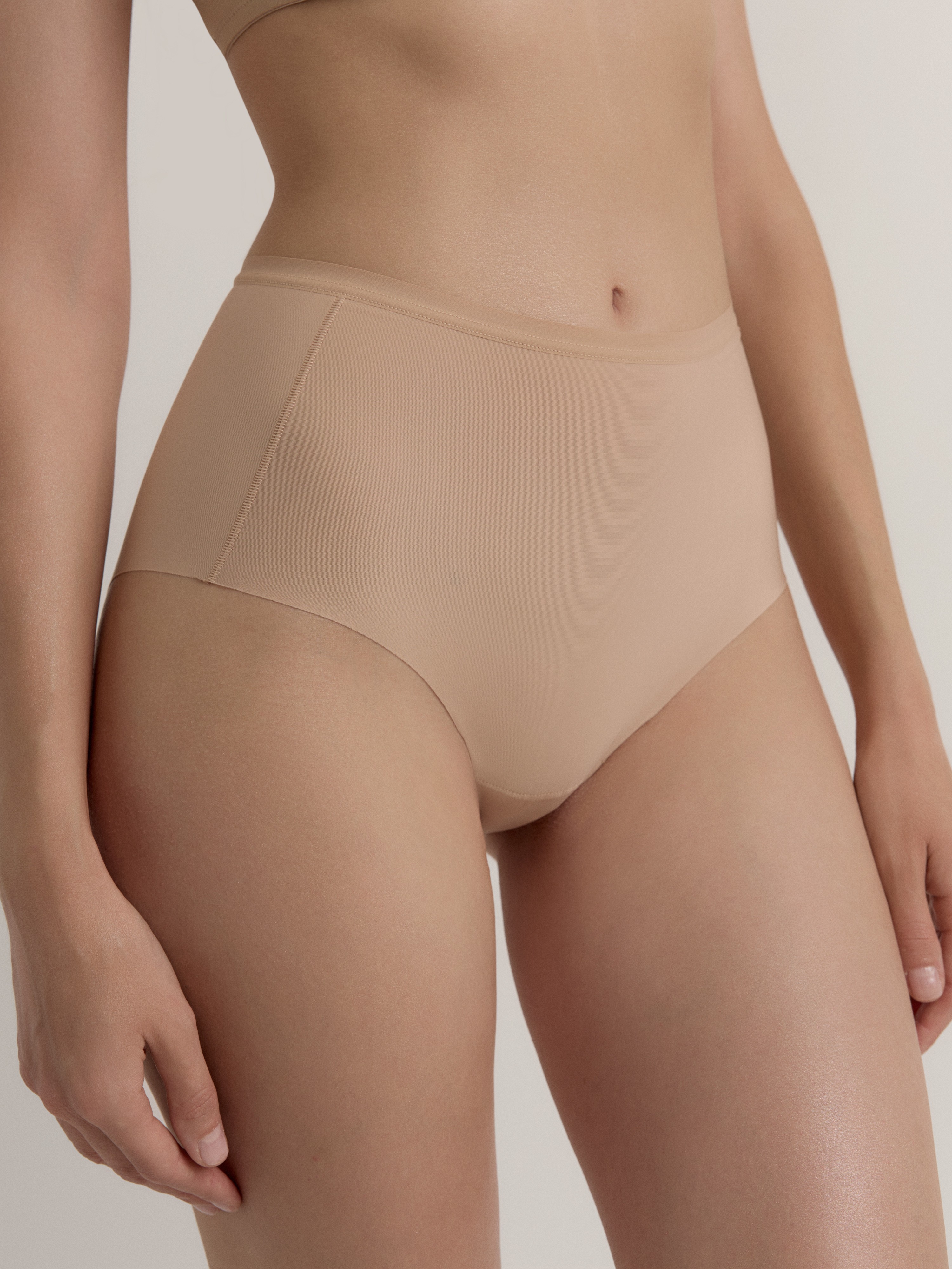 Трусы CONTE ASSORTI RP2182 нюд 23С-0052КСП